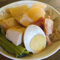 รูปของ 大根と厚揚げベーコンの味染み煮物