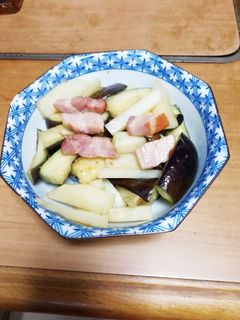 ベーコンと野菜のコンソメ炒め-レシピのメイン写真