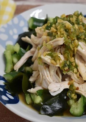 さっぱり♡わかめと蒸し鶏の油淋鶏風サラダ-レシピのメイン写真