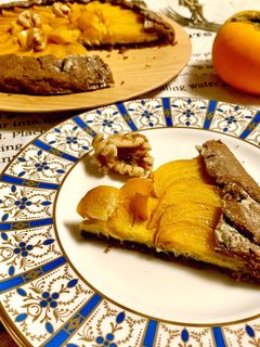 食欲の秋★柿丸ごと形無しチョコタルト-レシピのメイン写真