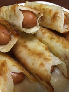 余った餃子の皮でソーセージ巻き-レシピのメイン写真