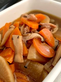 シャトルシェフ で人参 大根 鶏の煮物-レシピのメイン写真