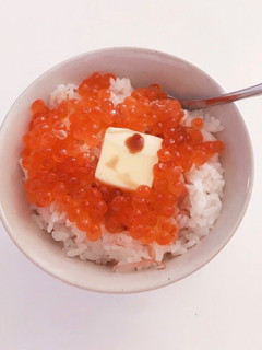 いくらバター丼-レシピのメイン写真