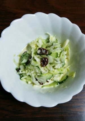 簡単♪干し葡萄入りの野菜サラダ☆-レシピのメイン写真