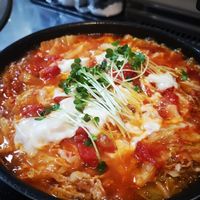 子供も大好きなトマト鍋レシピ！シメまで美味しく、完熟濃厚な