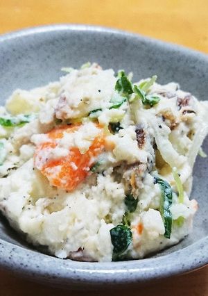 ちょっぴり大人味♪サバ入りポテトサラダ-レシピのメイン写真