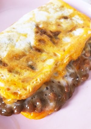 糖質制限中も！巻かない納豆チーズオムレツ-レシピのメイン写真