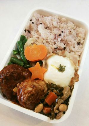 お弁当(10/31)ベーコンエッグ-レシピのメイン写真
