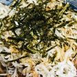カツオ節としらすのふりかけご飯