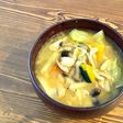 秋の味覚満載♪鮭の味噌汁