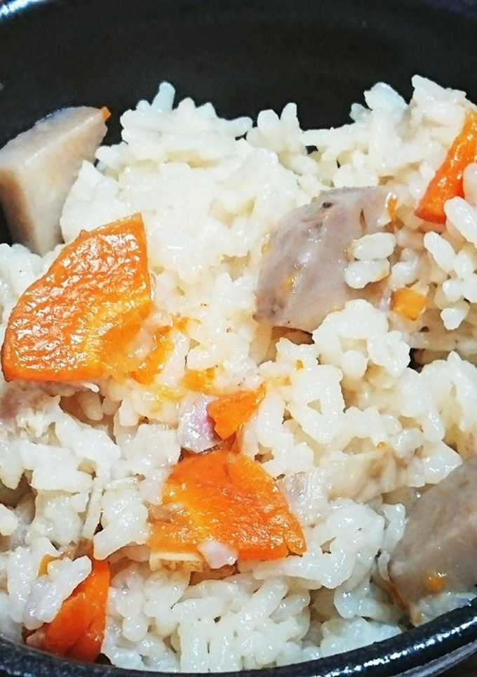 里芋と人参の炊き込みご飯-レシピのメイン写真