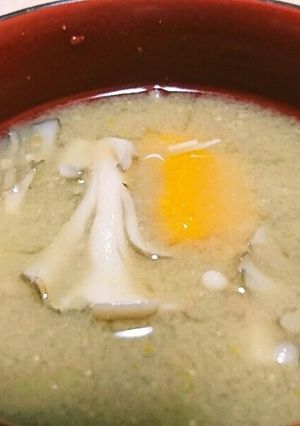 出汁いらず。舞茸の味噌汁。-レシピのメイン写真