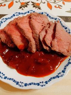 トマトソースで食べるローストビーフ-レシピのメイン写真
