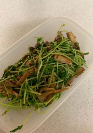 まいたけと豆苗の旨み炒め-レシピのメイン写真