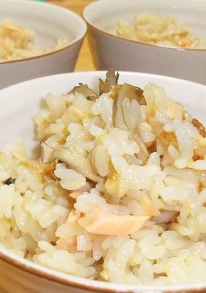 鮭と舞茸の生姜炊き込みご飯-レシピのメイン写真