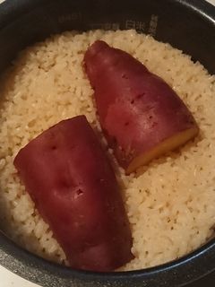 まるごと!さつまいもごはん-レシピのメイン写真
