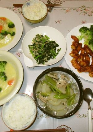 安くて豪華になる夕飯シチューとエビフライ-レシピのメイン写真