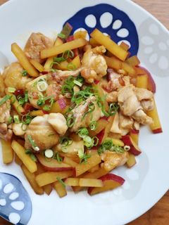 簡単!鶏もも肉とさつまいもの甘辛炒め-レシピのメイン写真