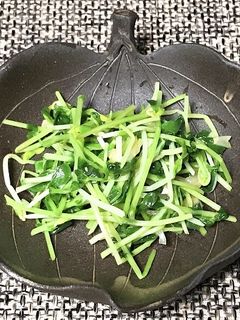 豆苗とザーサイの和え物-レシピのメイン写真