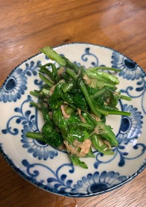 春菊とシーチキンの炒め物-レシピのメイン写真