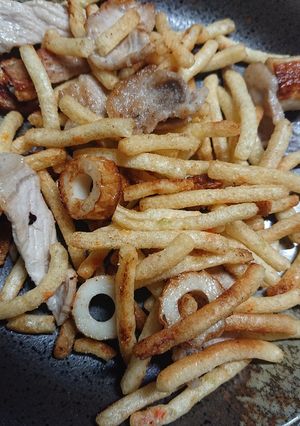 サッポロポテト☆カリカリ豚肉ちくわ焼き♪-レシピのメイン写真