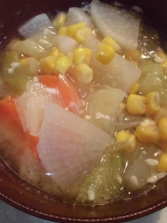 自然の甘さ◎根菜とコーンの味噌汁-レシピのメイン写真