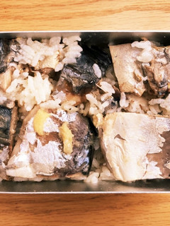 メスティンで鯖水煮炊き込みご飯-レシピのメイン写真