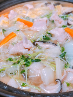 野菜たっぷりホルモン味噌煮込み鍋-レシピのメイン写真