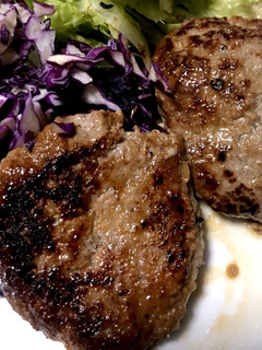 材料2つ 焼肉みたいなハンバーグ-レシピのメイン写真