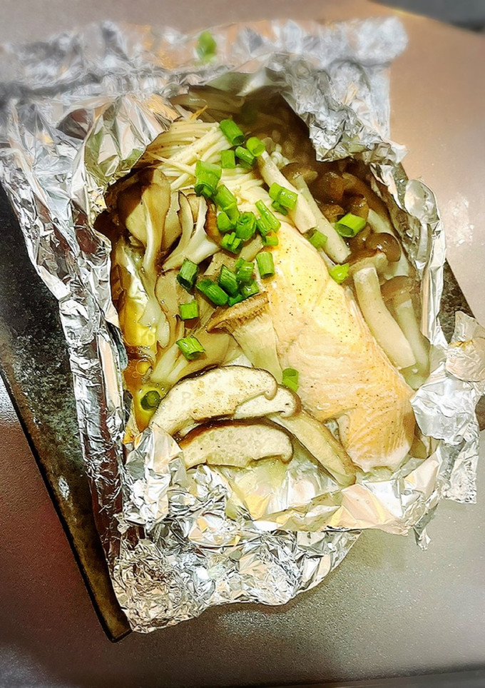 秋鮭ときのこのホイル焼き-レシピのメイン写真