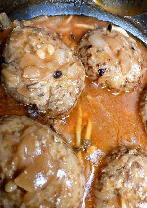 簡単☆しっかり味の煮込みハンバーグ-レシピのメイン写真