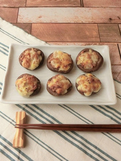 簡単5分★椎茸の納豆味噌チーズ焼き-レシピのメイン写真