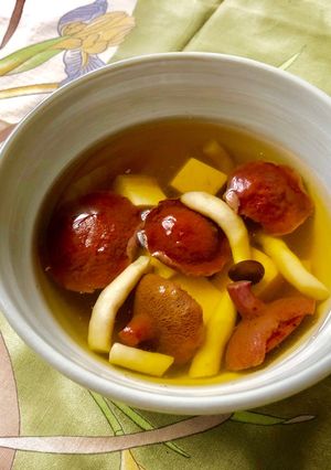 芝茸としめじのお吸い物-レシピのメイン写真