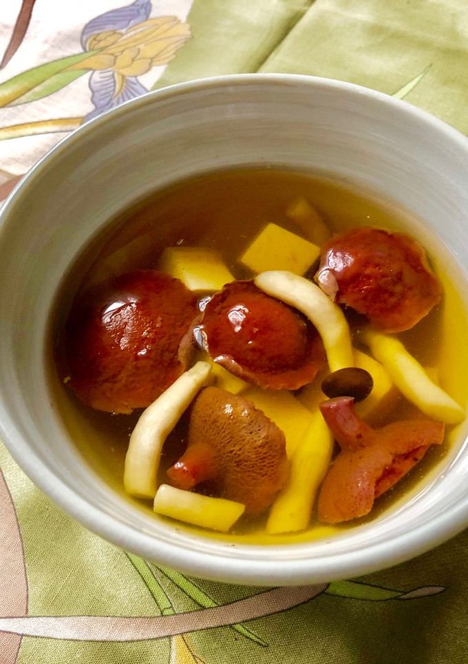 芝茸としめじのお吸い物-レシピのメイン写真