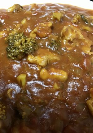 ブロッコリーとモモ肉のトマトカレー-レシピのメイン写真