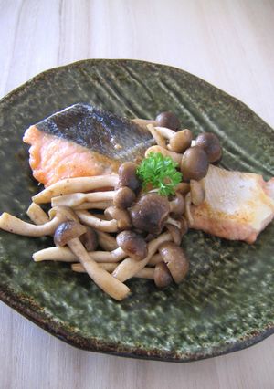 鮭とキノコの和風ムニエル-レシピのメイン写真