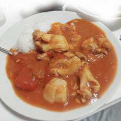 รูปของ トマトたっぷりマイルドチキンカレー