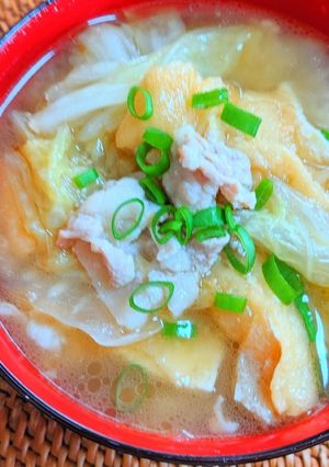 たっぷり白菜と豚バラ肉の味噌汁-レシピのメイン写真
