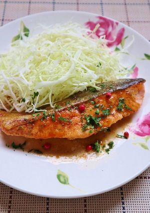 鮭のムニエル～にんにく醤油ソースかけ～-レシピのメイン写真