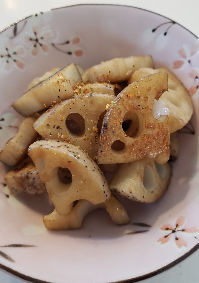 簡単♪皮つきれんこんゴロゴロ炒め-レシピのメイン写真