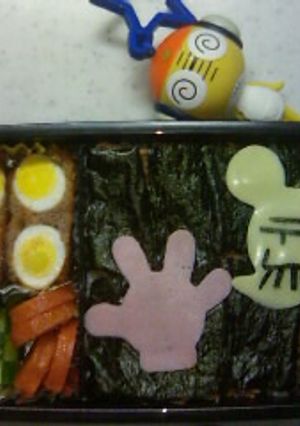 お弁当☆どちら様？可愛いキャラが変顔に-レシピのメイン写真