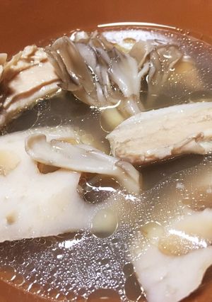 台湾で教わった鶏肉とれんこんのスープ-レシピのメイン写真