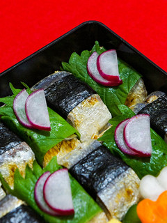 型いらず。ラップでOK。焼きいわし寿司-レシピのメイン写真