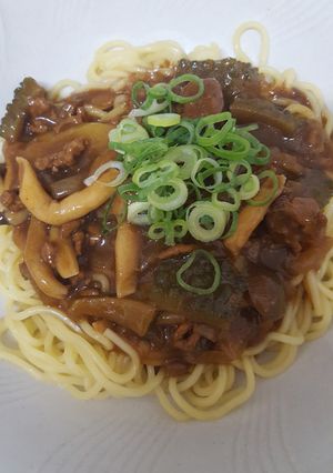 ゴーヤとしめじのカレー麺-レシピのメイン写真