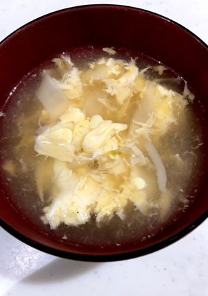 余った餃子の皮で簡単もやしスープ！-レシピのメイン写真