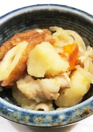 いつもの肉じゃがにチクワを入れてみた！-レシピのメイン写真