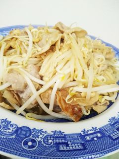 簡単♪もやしえのきと豚バラのバタポン炒め-レシピのメイン写真