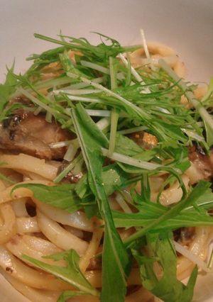 さば缶でラクチン美味♪味噌ミルクうどん-レシピのメイン写真