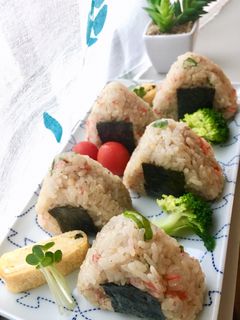 けずり粉で旨味UP☆簡単しっとりおにぎり-レシピのメイン写真