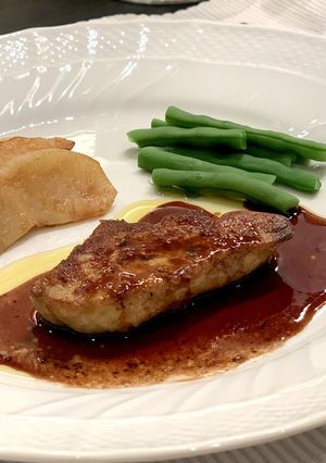フォワグラのソテー^_^赤ワインソース-レシピのメイン写真